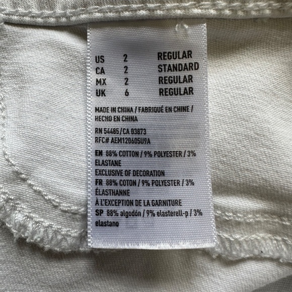 American Eagle White High Waisted Distressed Stretch Jeans Size 2 - Picture 4 of 5